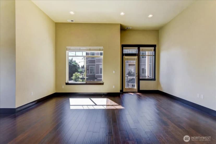 Property photo for 4020 Ne 3rd Place #b, Renton photo 19