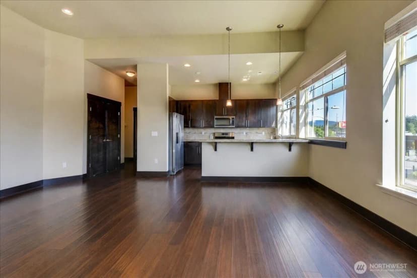 Property photo for 4020 Ne 3rd Place #b, Renton photo 12
