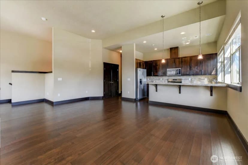 Property photo for 4020 Ne 3rd Place #b, Renton photo 14