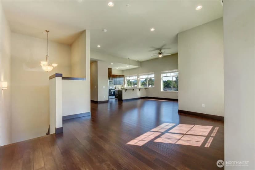 Property photo for 4020 Ne 3rd Place #b, Renton photo 7