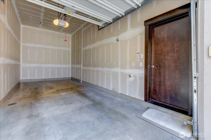 Property photo for 4020 Ne 3rd Place #b, Renton photo 37