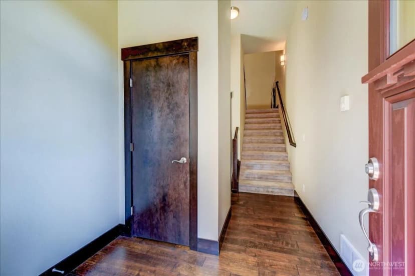 Property photo for 4020 Ne 3rd Place #b, Renton photo 4