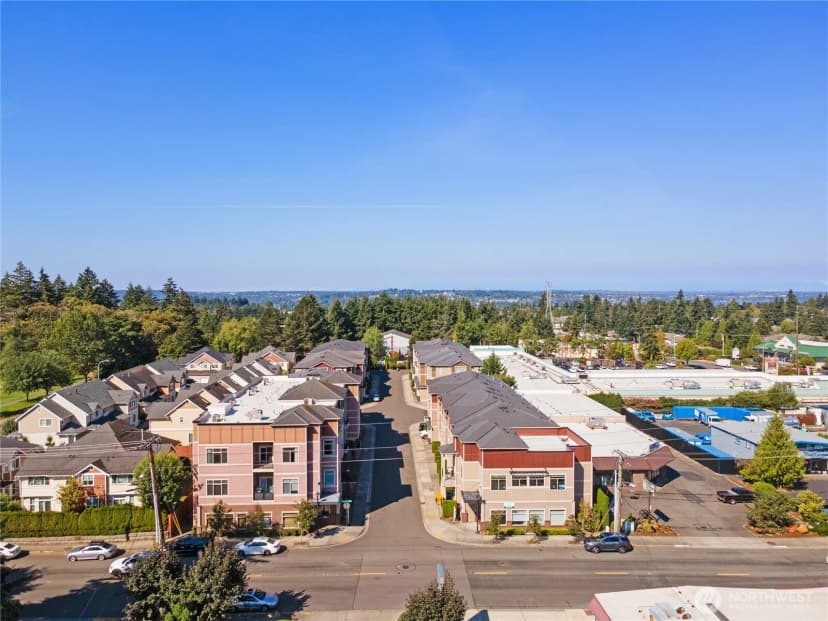 Property photo for 4020 Ne 3rd Place #b, Renton photo 38
