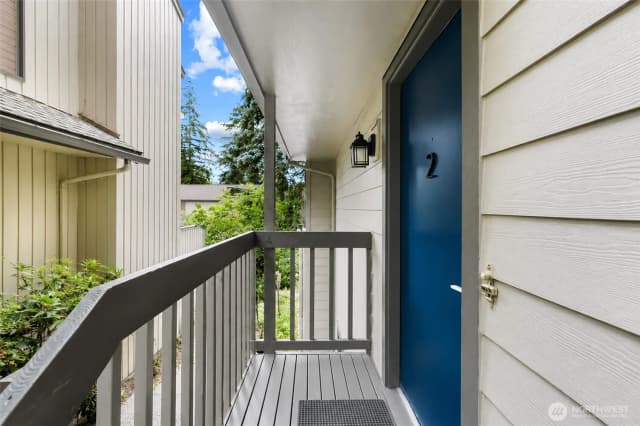 Property photo for 10840 Ne 35th Place #2, Bellevue photo 2