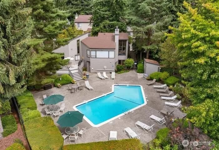 Property photo for 10840 Ne 35th Place #2, Bellevue photo 26