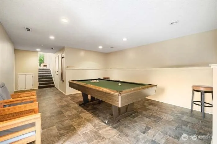 Property photo for 10840 Ne 35th Place #2, Bellevue photo 33
