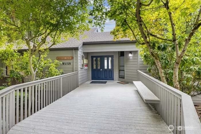 Property photo for 10840 Ne 35th Place #2, Bellevue photo 25