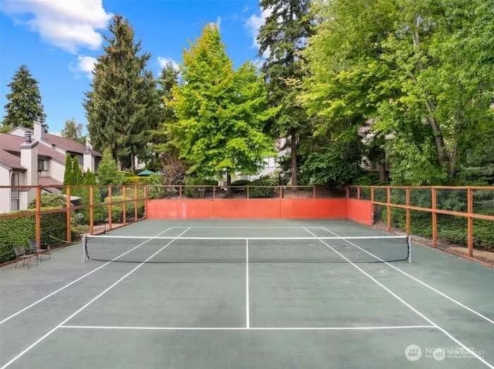 Property photo for 10840 Ne 35th Place #2, Bellevue photo 34