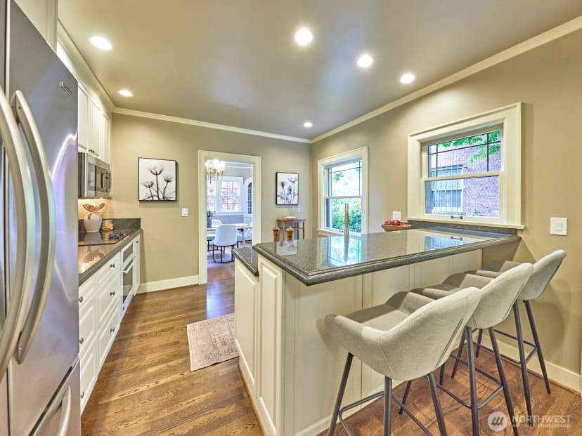 Property photo for 700 W Prospect Street, Seattle photo 14