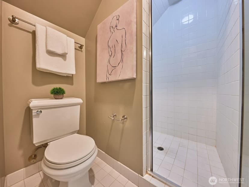 Property photo for 700 W Prospect Street, Seattle photo 27