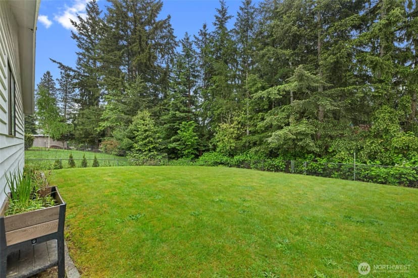 Property photo for 32417 2nd Avenue, Black Diamond photo 16