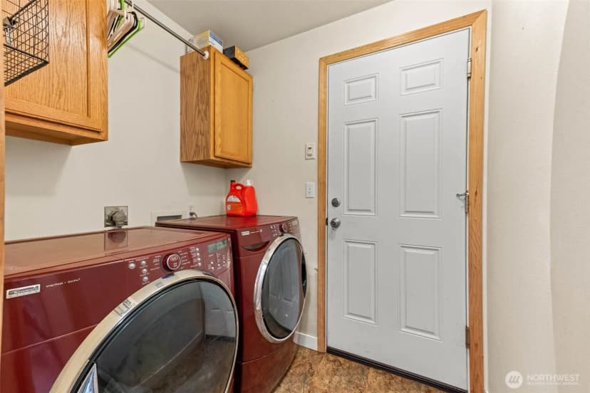 Property photo for 18107 E Clear Lake Boulevard Se, Yelm photo 17