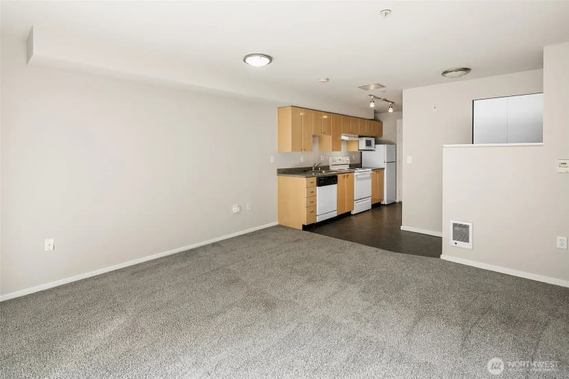 Property photo for 425 Vine Street #421, Seattle photo 11