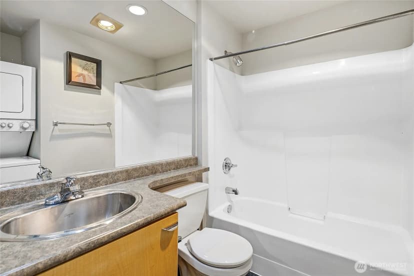 Property photo for 425 Vine Street #421, Seattle photo 17
