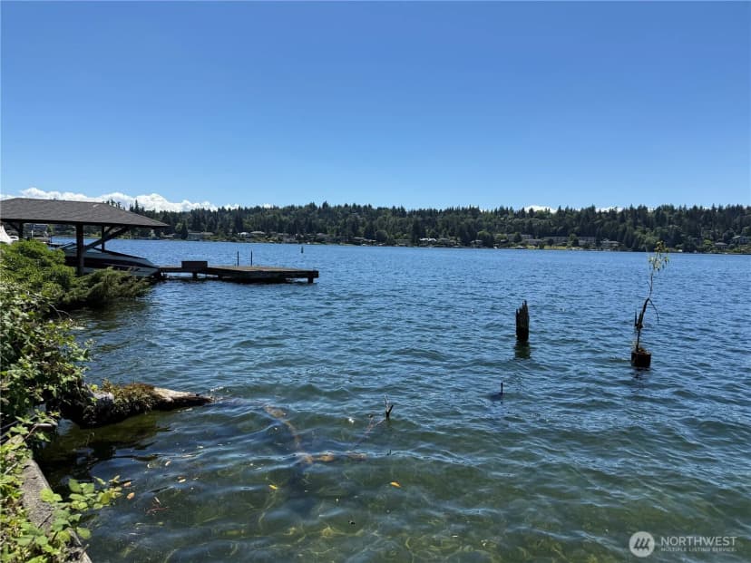Property photo for 2521 103 Avenue Se, Bellevue photo 6