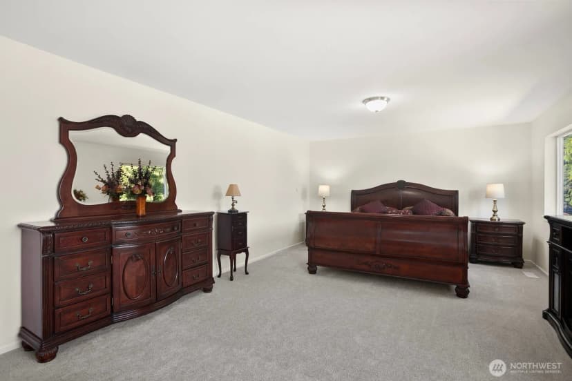 Property photo for 14625 Meridian Drive Se, Lynnwood photo 18