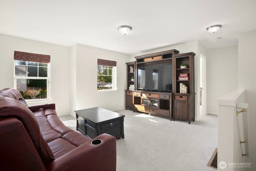Property photo for 14625 Meridian Drive Se, Lynnwood photo 31