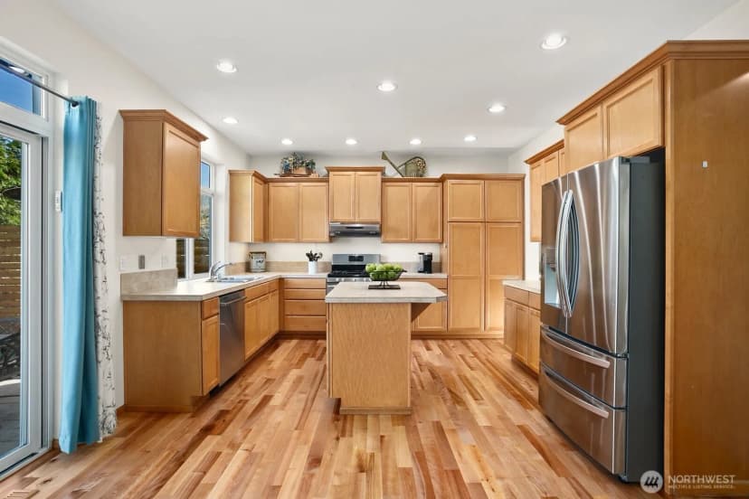 Property photo for 14625 Meridian Drive Se, Lynnwood photo 11