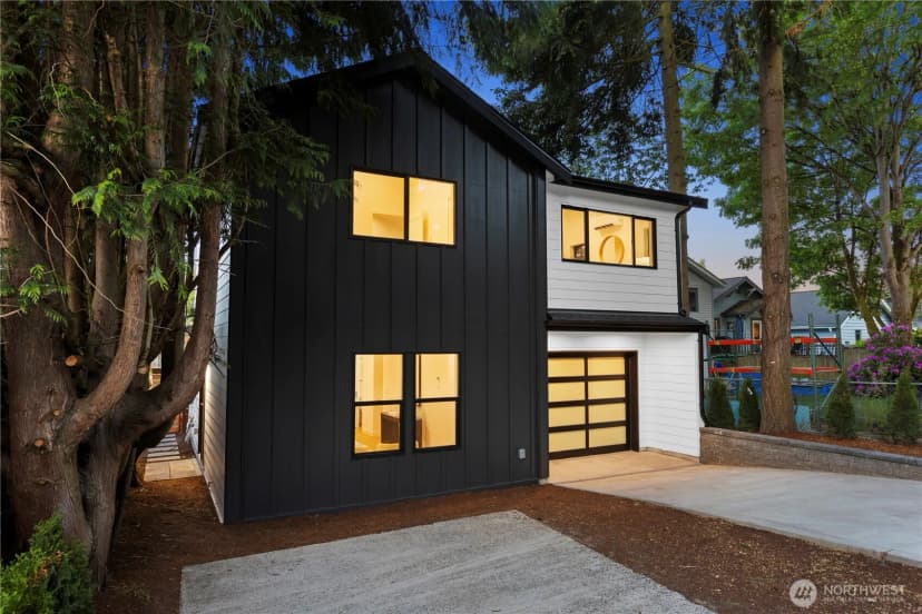 Property photo for 8823 Dibble Avenue Nw, Seattle photo 2