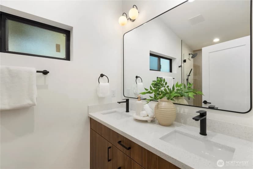 Property photo for 8823 Dibble Avenue Nw, Seattle photo 21