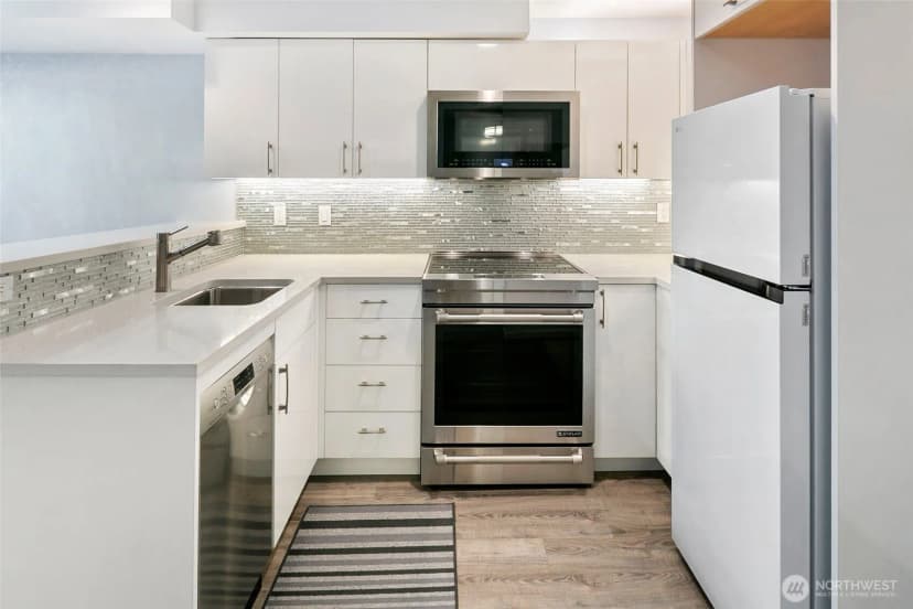 Property photo for 425 Vine Street #614, Seattle photo 7
