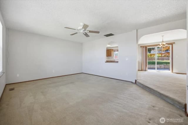 Property photo for 6411 W Willamette Ave, Kennewick photo 4