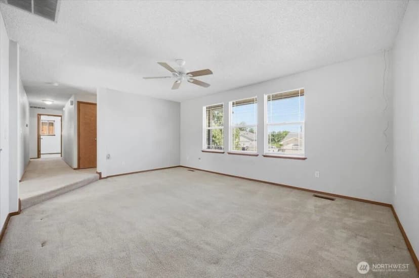 Property photo for 6411 W Willamette Ave, Kennewick photo 3