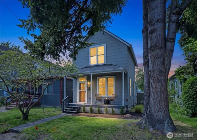 Property photo for 6211 Carleton Avenue S, Seattle