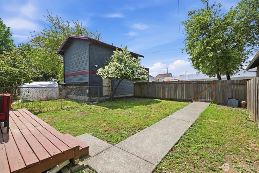 Property photo for 6211 Carleton Avenue S, Seattle photo 28