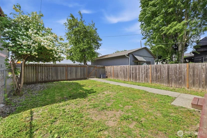 Property photo for 6211 Carleton Avenue S, Seattle photo 29