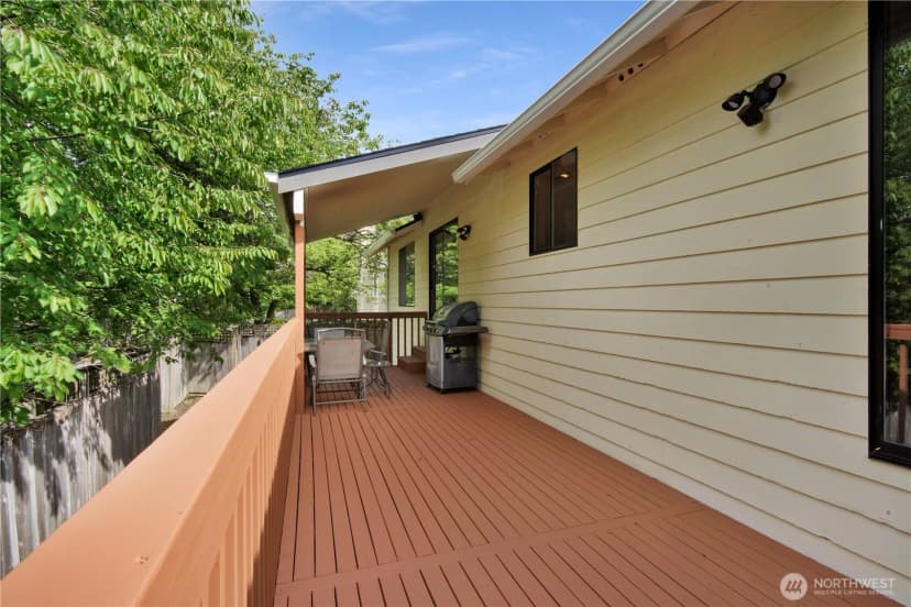 Property photo for 14006 Se 158th Street, Renton photo 20
