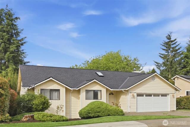 Property photo for 14006 Se 158th Street, Renton photo 3