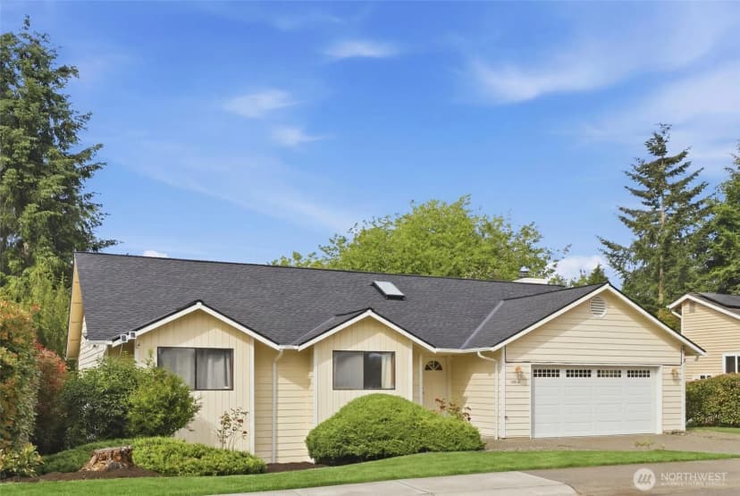 Property photo for 14006 Se 158th Street, Renton photo 3