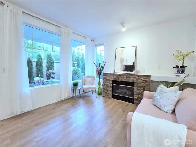 Property photo for 1101 63rd Street Se #f, Auburn photo 4