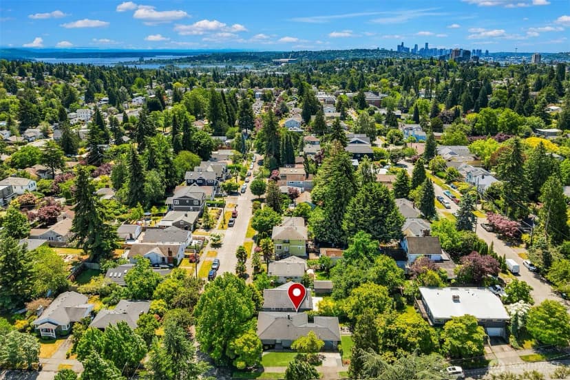 Property photo for 2265 Ne 73rd Street, Seattle photo 28