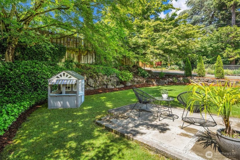 Property photo for 2265 Ne 73rd Street, Seattle photo 24