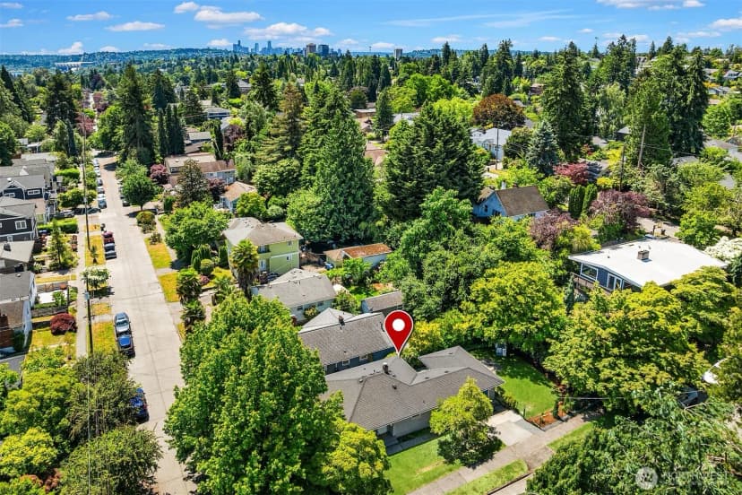 Property photo for 2265 Ne 73rd Street, Seattle photo 30