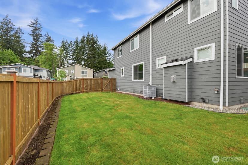Property photo for 18216 137th Place Se, Renton photo 33
