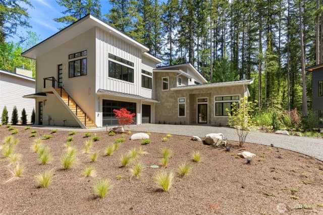 Property photo for 13982 Manzanita Road Ne, Bainbridge Island photo 2
