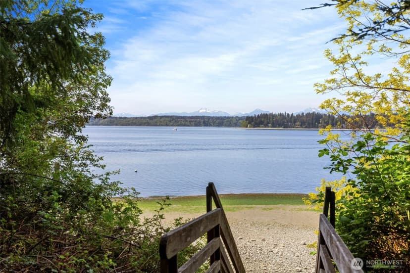 Property photo for 13982 Manzanita Road Ne, Bainbridge Island photo 39