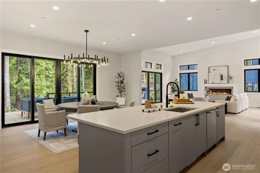 Property photo for 13982 Manzanita Road Ne, Bainbridge Island photo 9