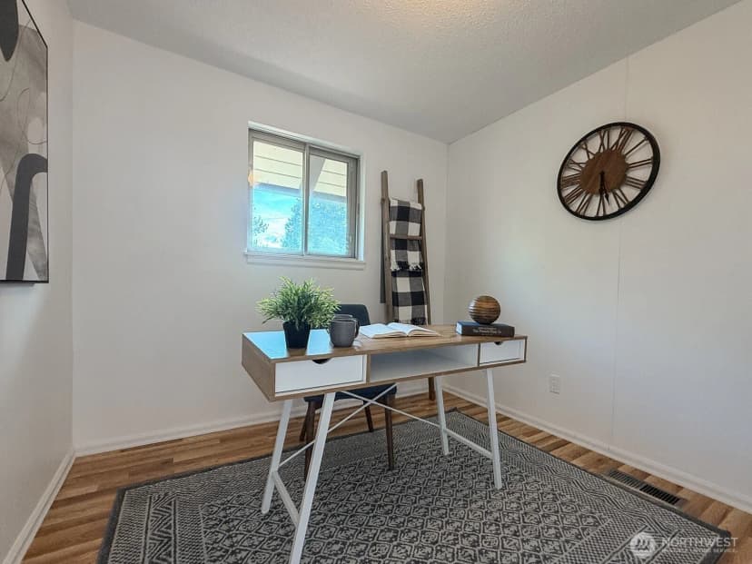 Property photo for 4625 124th Avenue Ct E, Edgewood photo 7