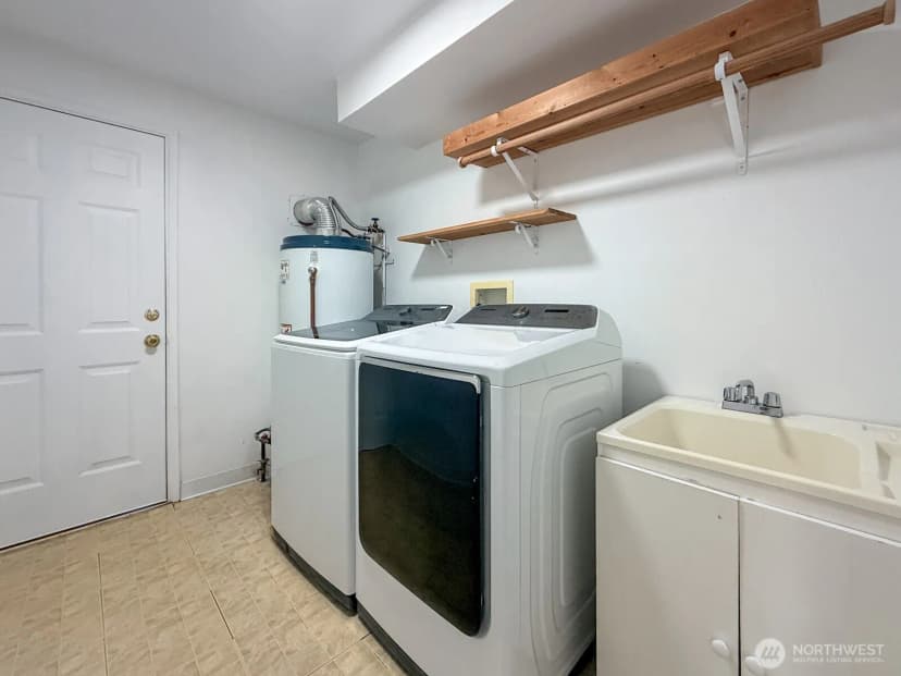 Property photo for 4625 124th Avenue Ct E, Edgewood photo 23