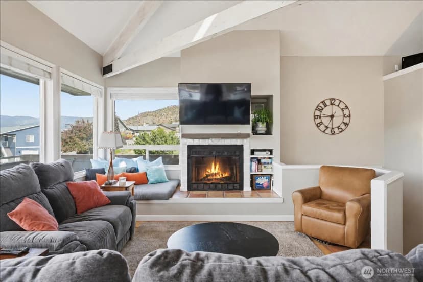 Property photo for 101 Stormy Mountain Way, Chelan photo 4