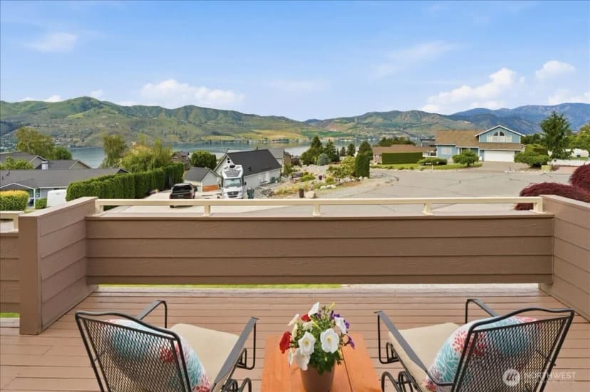 Property photo for 101 Stormy Mountain Way, Chelan photo 11