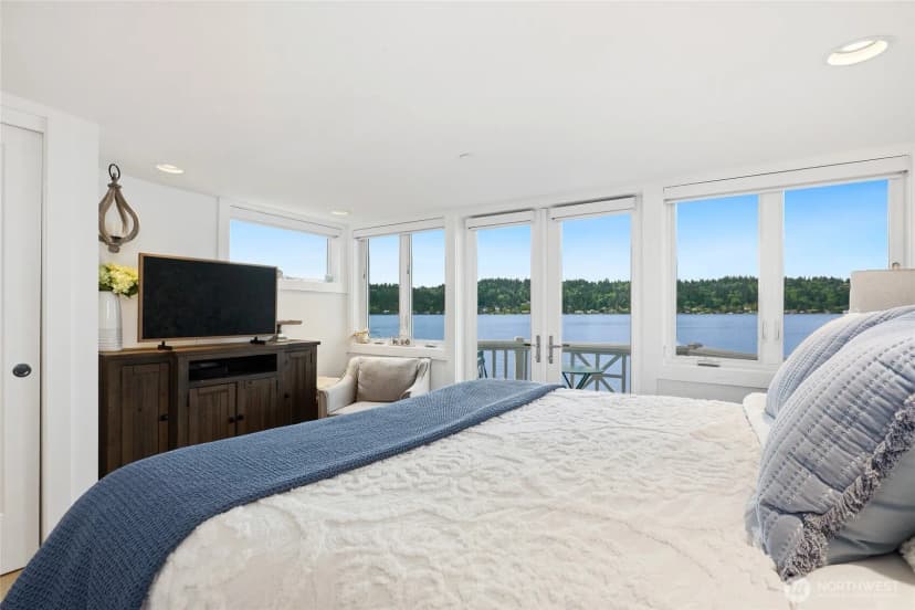 Property photo for 5021 Lakehurst Lane, Bellevue photo 14
