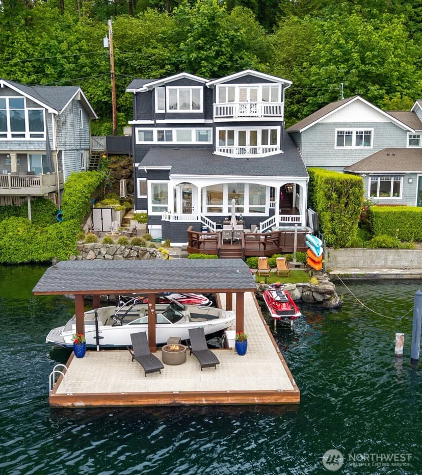 Property photo for 5021 Lakehurst Lane, Bellevue