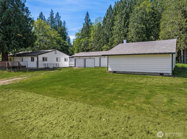 Property photo for 13710 Madrona Road Sw, Port Orchard photo 3