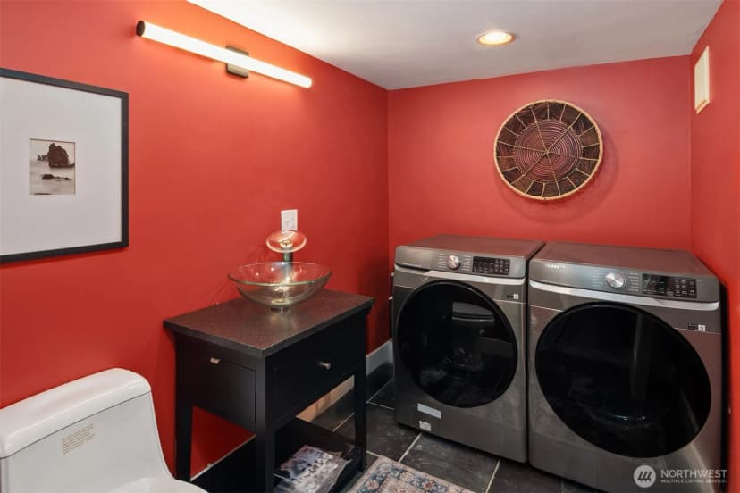 Property photo for 159 Blaine Street, Seattle photo 30