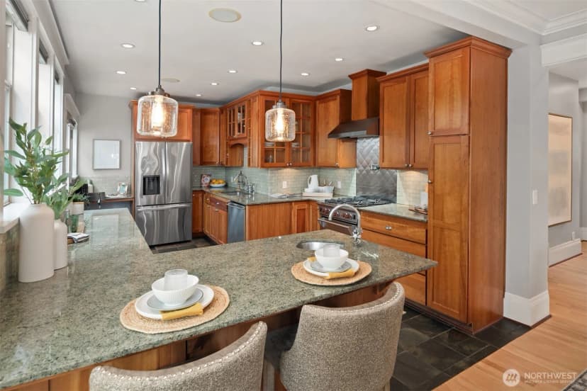 Property photo for 159 Blaine Street, Seattle photo 16